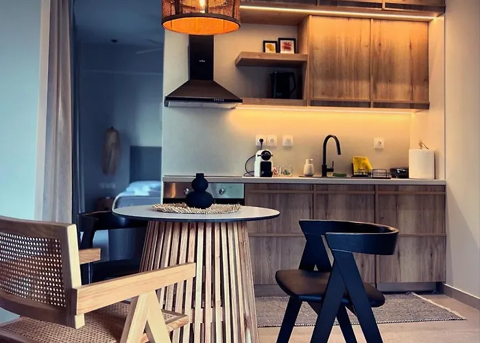 Apartment Luxurious Wooden Detail Flat In Center