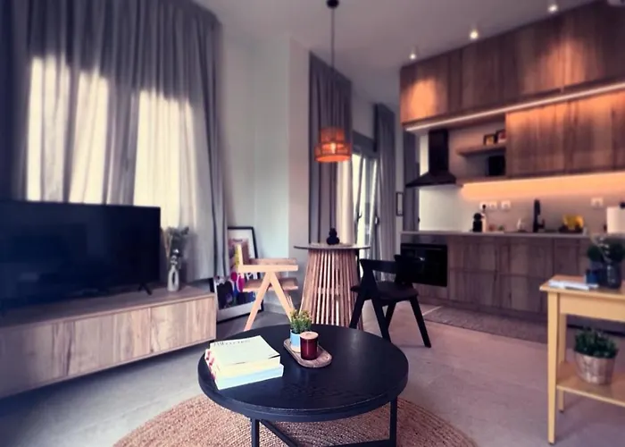 Luxurious Wooden Detail Flat In Center Apartment Chalkida